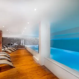 4* Otel Montaigne & - Centre